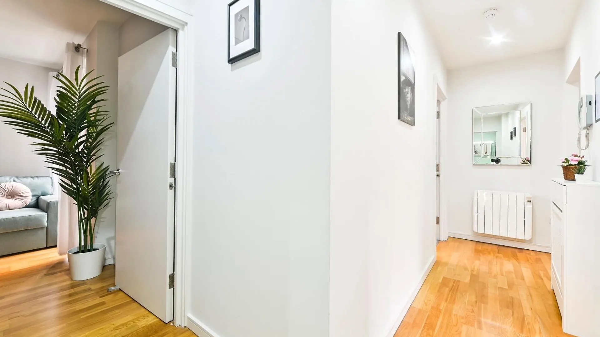 Delightful Tower Bridge Apartment Sleeps 6 London 0*,
